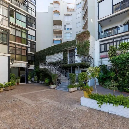 Sakura - En Front De Marbella