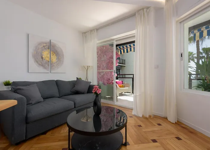 Sakura - En Front De شقة *